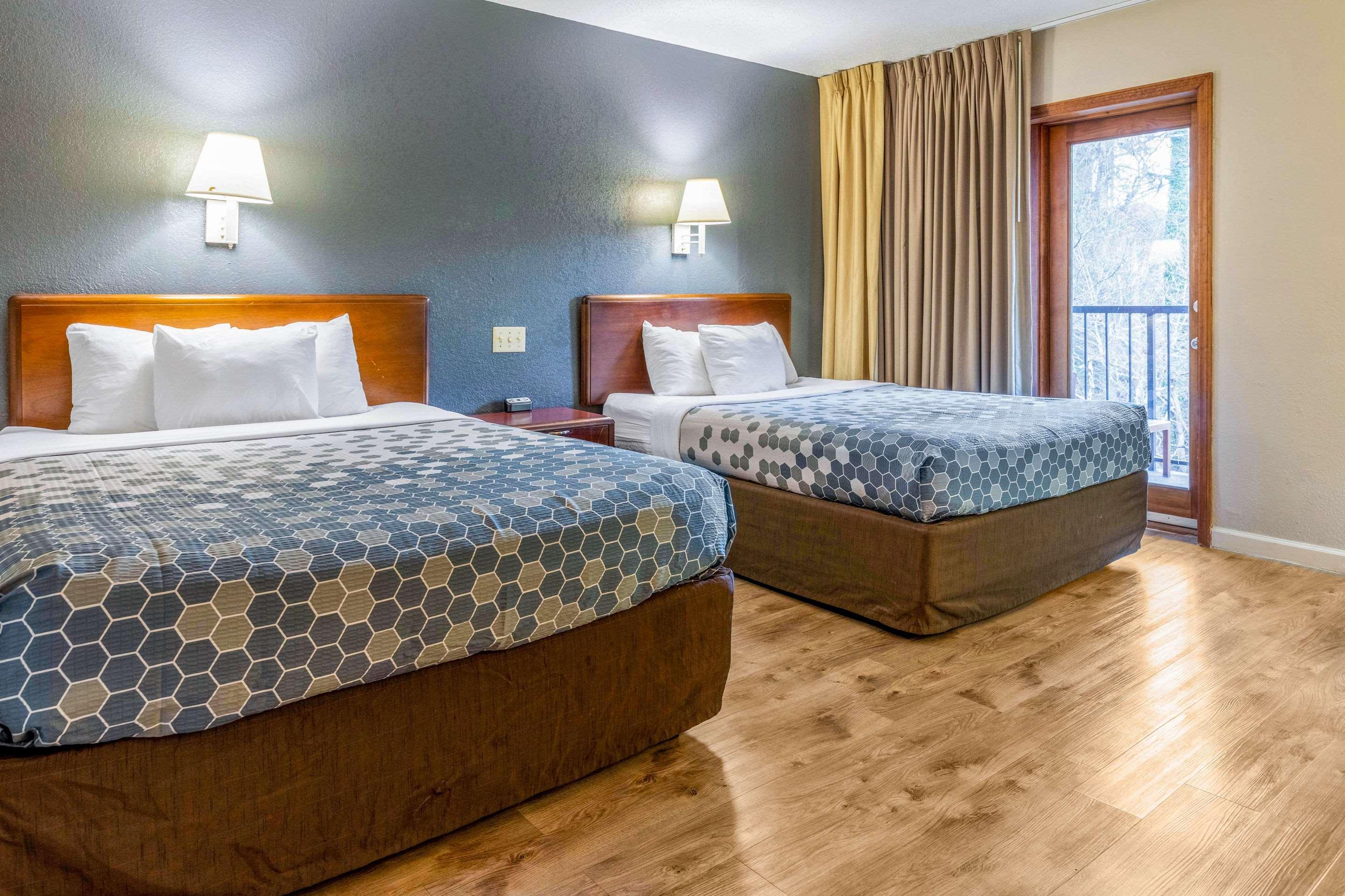 Econo Lodge Inn & Suites On The River Gatlinburg Luaran gambar