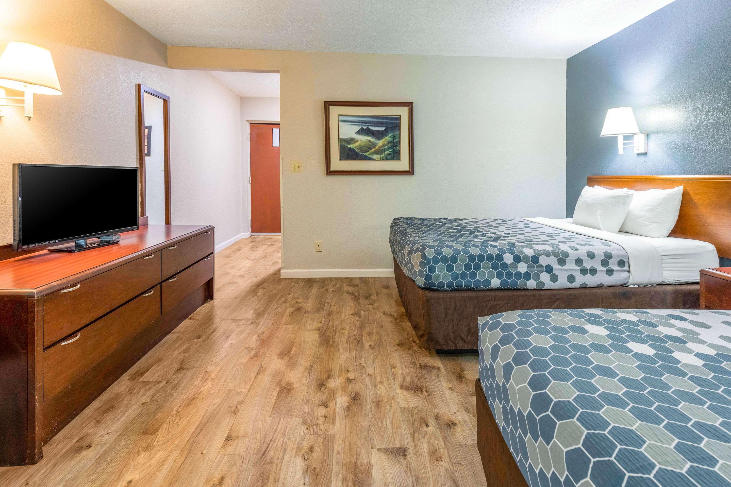 Econo Lodge Inn & Suites On The River Gatlinburg Luaran gambar