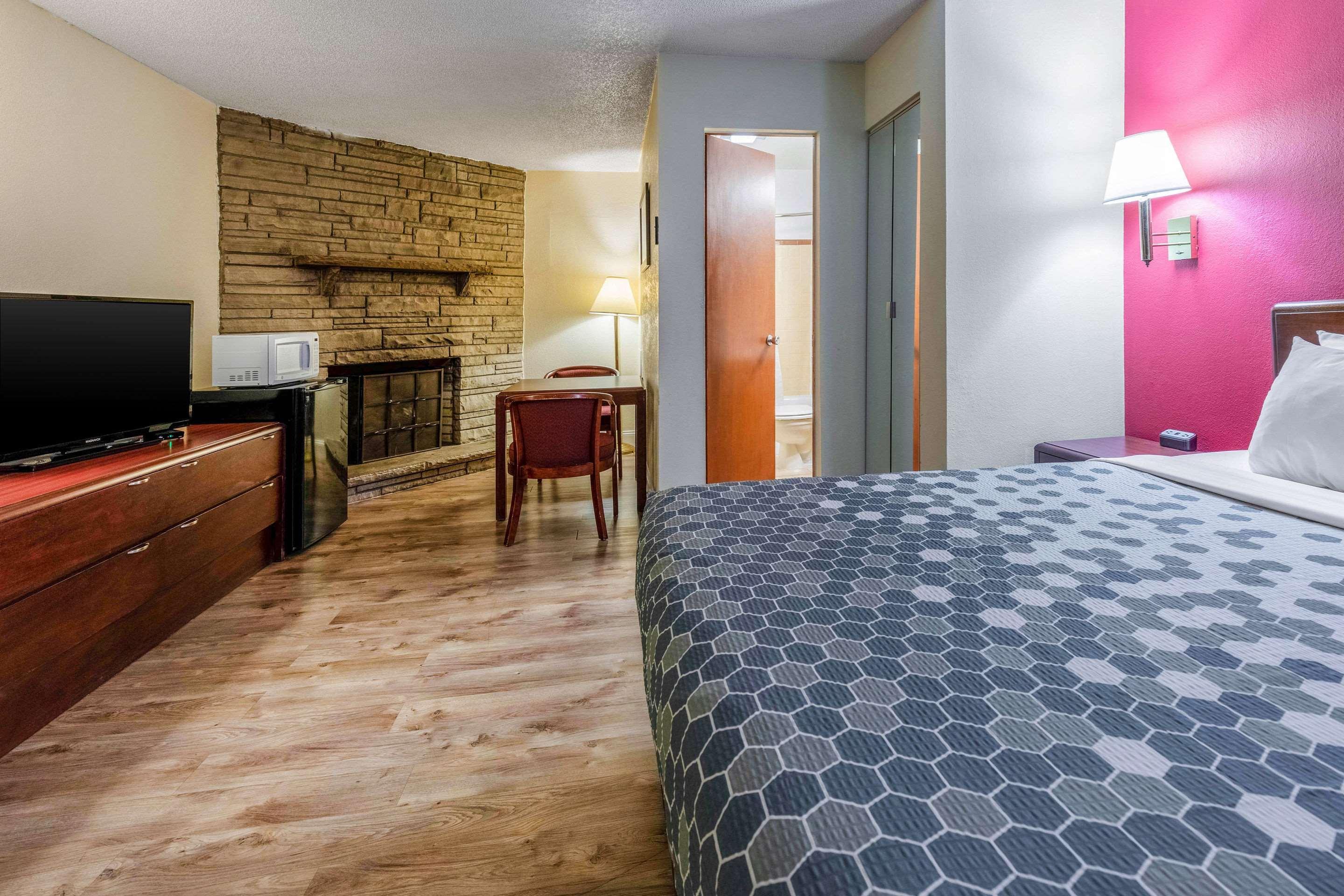 Econo Lodge Inn & Suites On The River Gatlinburg Luaran gambar