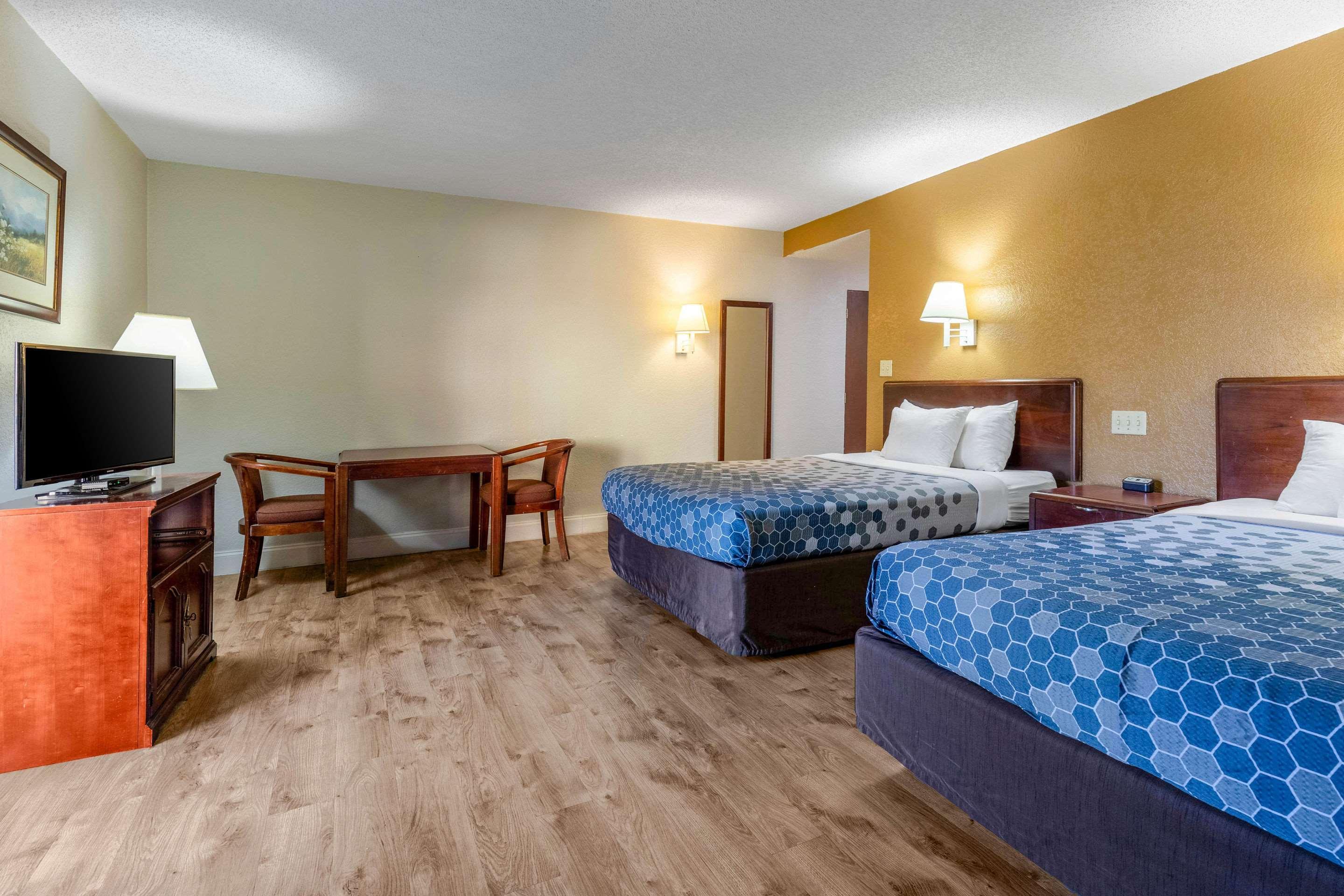 Econo Lodge Inn & Suites On The River Gatlinburg Luaran gambar