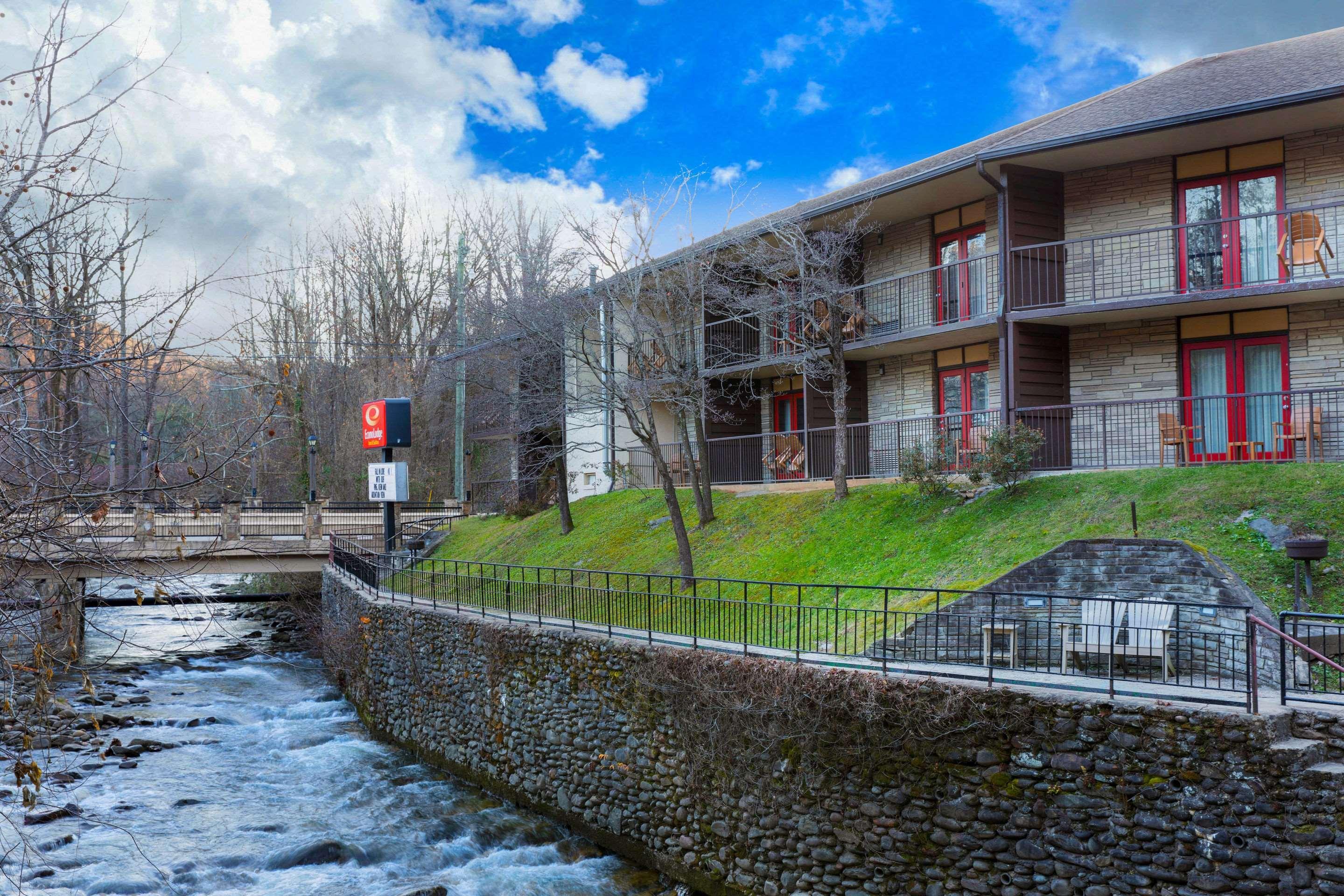 Econo Lodge Inn & Suites On The River Gatlinburg Luaran gambar