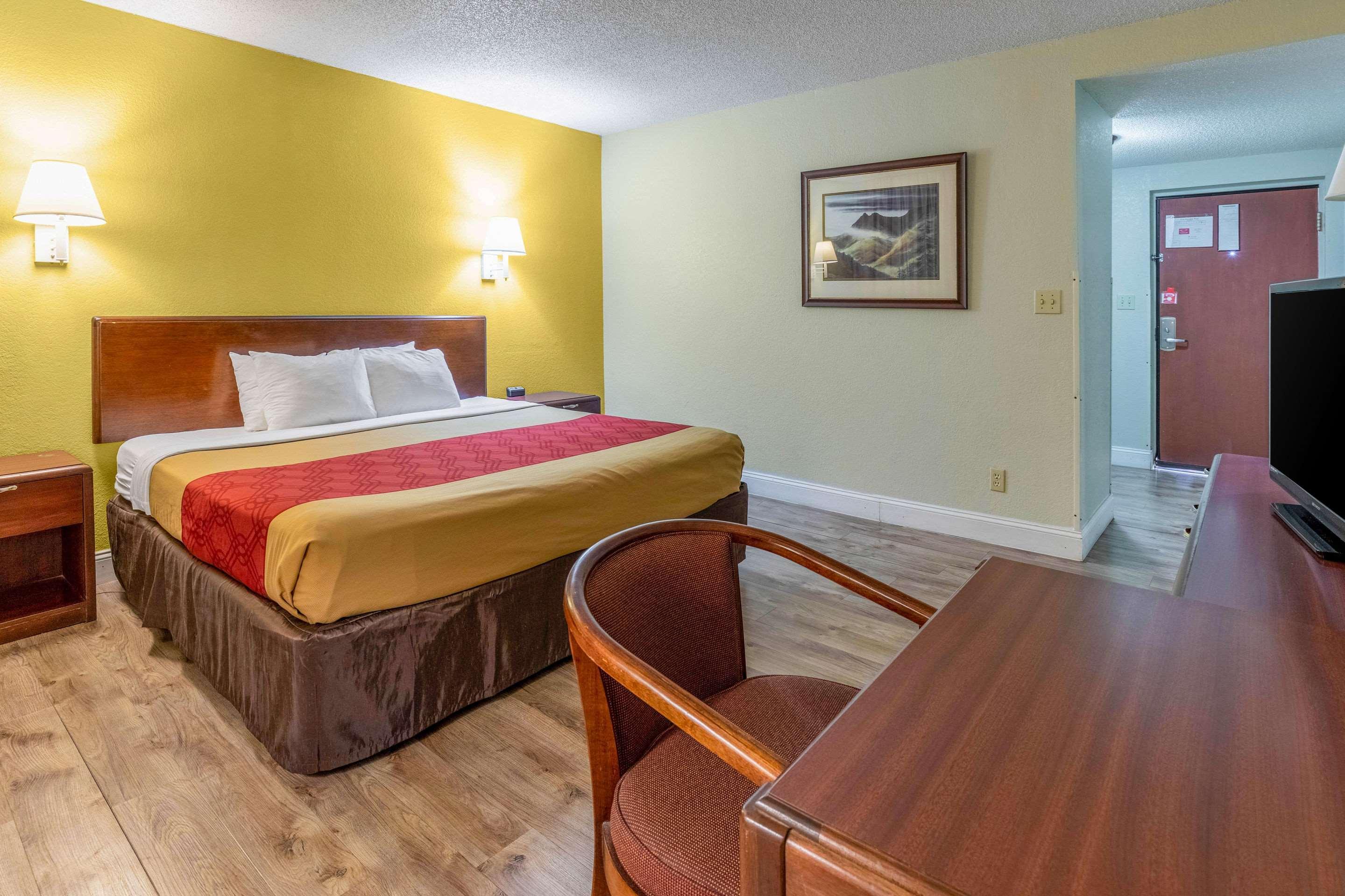 Econo Lodge Inn & Suites On The River Gatlinburg Luaran gambar