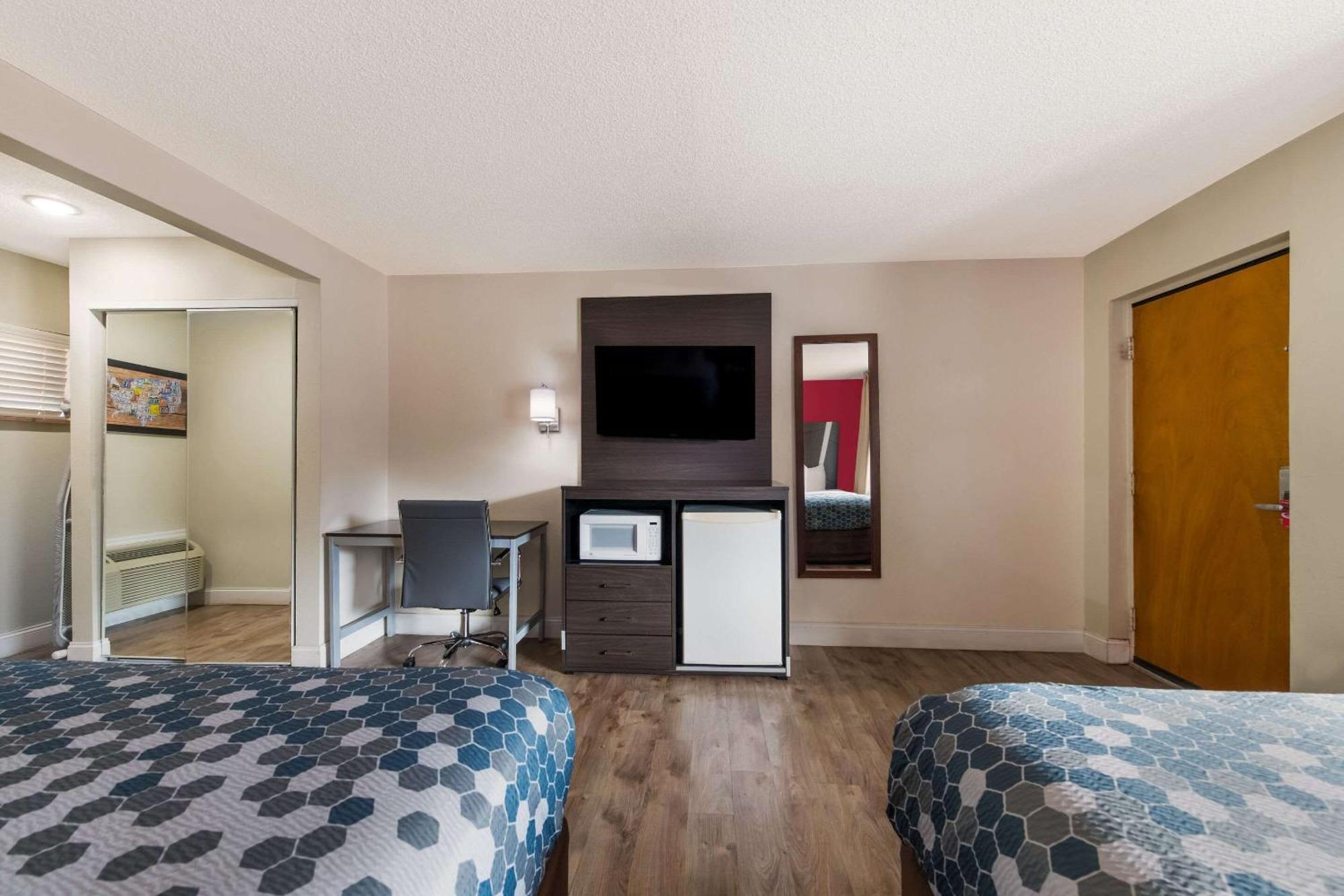 Econo Lodge Inn & Suites On The River Gatlinburg Luaran gambar