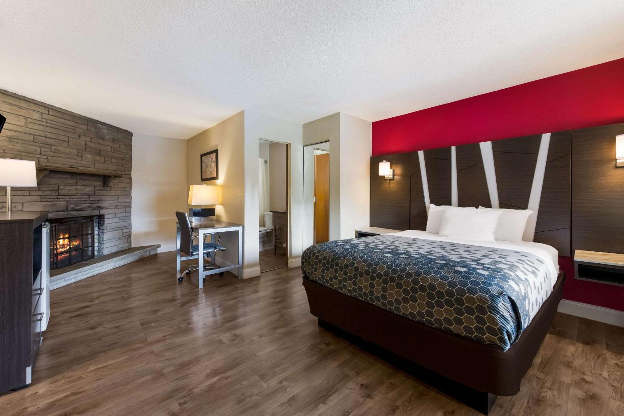 Econo Lodge Inn & Suites On The River Gatlinburg Luaran gambar