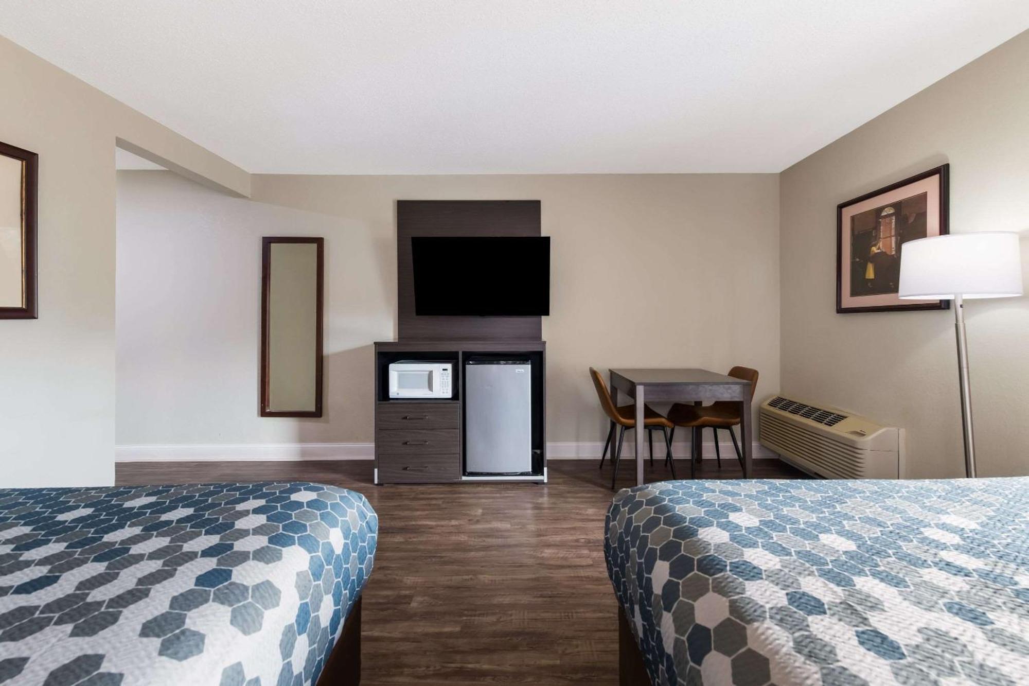 Econo Lodge Inn & Suites On The River Gatlinburg Luaran gambar